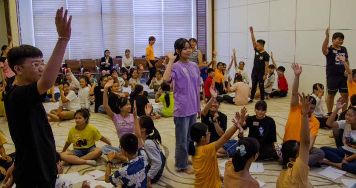 Các con tích cực chia sẻ tại buổi đào tạo của trường UPO