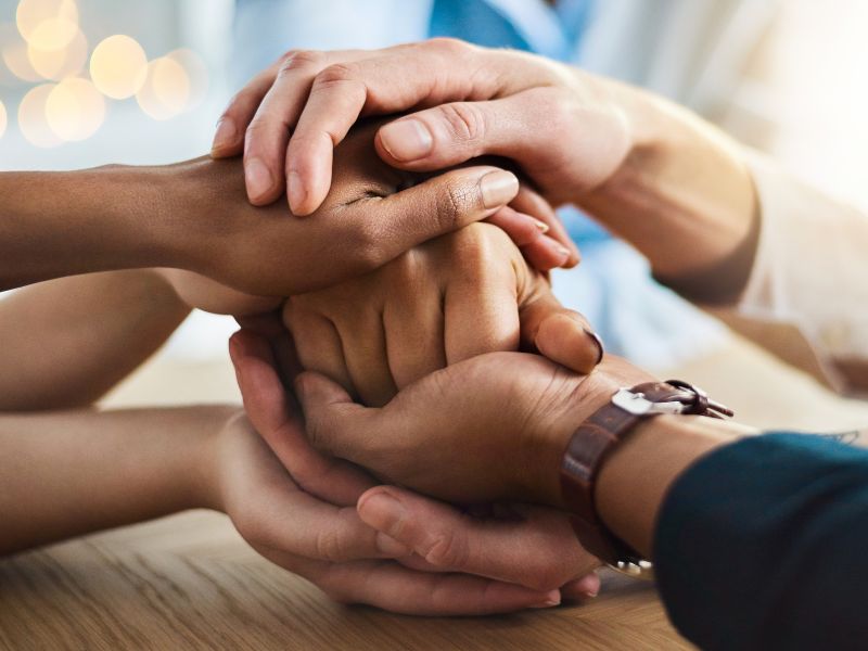 Vân tay mắt phượng là gì? Có đúng sẽ đem lại vận mệnh tốt? 4 Người sở hữu vân tay mắt Phượng nhận được nhiều sự tin tưởng từ người xung quanh