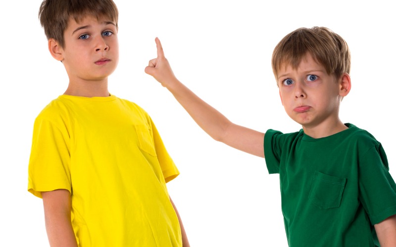 Người có vân tay WX rất dễ bốc đồng và thích sự tự do, không ràng buộc, vì vậy không nên ép buộc hoặc ra lệnh cho họ một cách trực tiếp mà thay vào đó phải khéo léo, linh hoạt